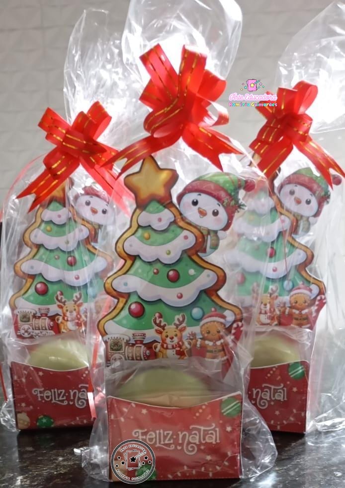 Modelo de Caixinha  Natalina...🎄🎄🎄🎄
